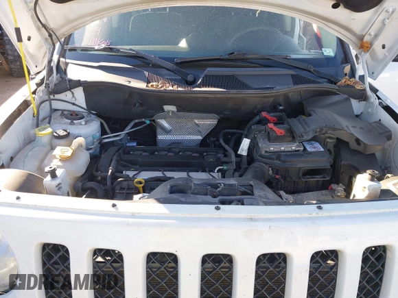 2017 Jeep Patriot Sport with VIN 1C4NJPBA2HD118914, listed as a IAAI auction lot 41328500 with 67,007 mi miles. Bid and sale history available at carsss.com. Image 10.