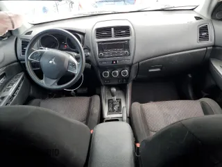 2019 Mitsubishi Outlander ES with VIN JA4AP3AU2KU031906, listed as a Copart auction lot 43917665 with 73,257 mi miles and Non repairable. Bid and sale history available at DreamBid. Image 8.