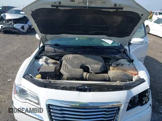 2014 Chrysler 300 z VIN 2C3CCAAG7EH327508, wystawiony jako IAAI lot #42104987 z przebiegiem 199 366 mil mil oraz . Historia ofert i sprzedaży dostępna na DreamBid. Obrazek 10.