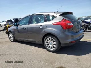 2012 Ford Focus SE with VIN 1FAHP3K24CL275250, listed as a Copart auction lot 55338265 with 113,047 mi miles and Clean Title. Bid and sale history available at carsss.com. Image 2.