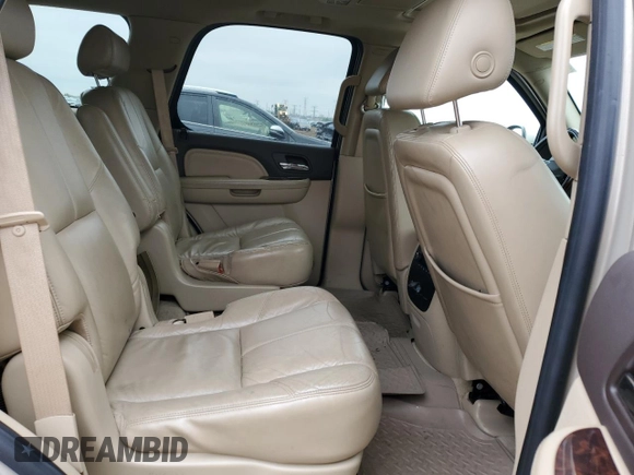 2008 GMC Yukon Denali z VIN 1GKFK63878J132157, wystawiony jako Copart lot #55180015 z przebiegiem 141 270 mil mil oraz Szkoda całkowita • Salvage title. Historia ofert i sprzedaży dostępna na DreamBid. Obrazek 11.