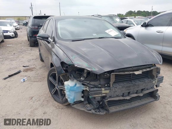 2015 Ford Fusion SE with VIN 3FA6P0HD2FR292682, listed as a IAAI auction lot 41930954 with 127,361 mi miles. Bid and sale history available at carsss.com. Image 1.