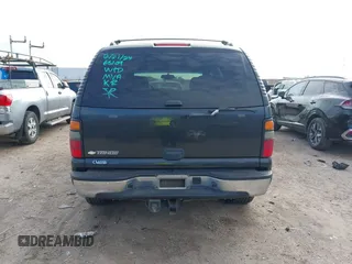 2006 Chevrolet Tahoe LS with VIN 1GNEC13V16J163907, listed as a IAAI auction lot 41232903 with 142,382 mi miles. Bid and sale history available at carsss.com. Image 16.