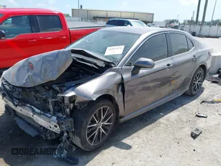 2022 Toyota Camry SE with VIN 4T1G11AKXNU061322, listed as a IAAI auction lot 41984574 with 178,971 mi miles and . Bid and sale history available at DreamBid. Image 18.