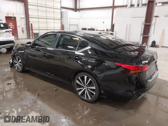 2020 Nissan Altima SR with VIN 1N4BL4CV5LC226199, listed as a IAAI auction lot 41555792 with 71,776 mi miles and . Bid and sale history available at carsss.com. Image 3.