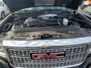 2018 GMC Sierra 3500HD Denali z VIN 1GT42YEY9JF273249, wystawiony jako Copart lot #74801154 z przebiegiem Nie podano mil oraz Nie do naprawy. Historia ofert i sprzedaży dostępna na DreamBid. Obrazek 11.