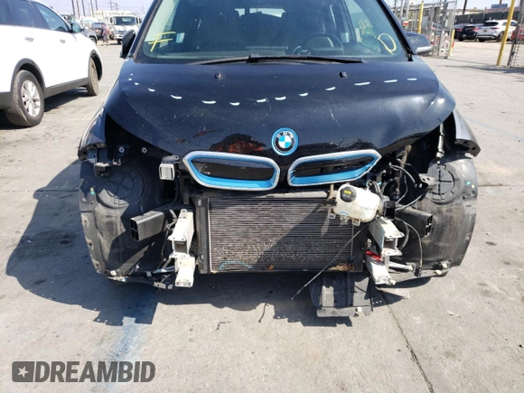 2018 BMW i3 with VIN WBY7Z4C58JVD97028, listed as a Copart auction lot 61591482 with 37,047 mi miles. Bid and sale history available at carsss.com. Image 9.