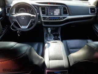 2017 Toyota Highlander XLE with VIN 5TDJZRFH7HS467145, listed as a Copart auction lot 44427555 with 125,765 mi miles and Salvage Title. Bid and sale history available at carsss.com. Image 8.