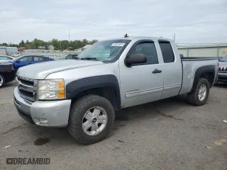 2011 Chevrolet Silverado 1500 LT with VIN 1GCRKSE33BZ125184, listed as a Copart auction lot 54854925 with 201,029 mi miles and Clean Title. Bid and sale history available at carsss.com. Image 1.