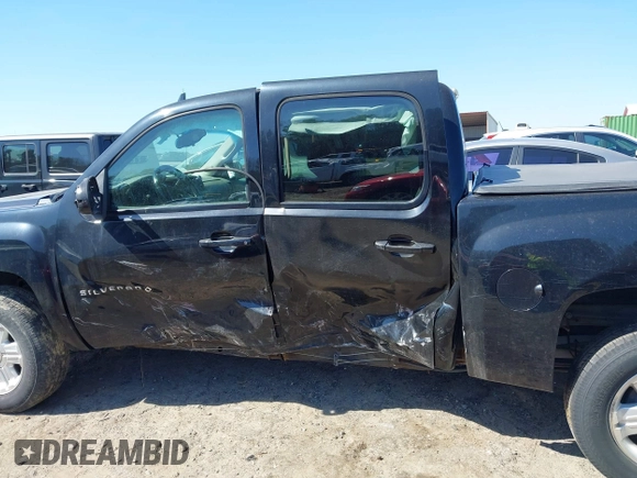 2012 Chevrolet Silverado 1500 LT with VIN 3GCPKSE79CG112788, listed as a IAAI auction lot 41774540 with 156,547 mi miles and . Bid and sale history available at DreamBid. Image 13.