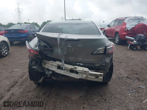 2013 Mazda 3 i SV z VIN JM1BL1TF2D1761375, wystawiony jako IAAI lot #42373558 z przebiegiem 150 196 mil mil oraz . Historia ofert i sprzedaży dostępna na DreamBid. Obrazek 6.