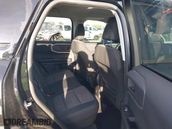 2023 Ford Bronco Sport Big Bend z VIN 3FMCR9B63PRE15764, wystawiony jako IAAI lot #41597681 z przebiegiem 32 142 mil mil oraz . Historia ofert i sprzedaży dostępna na DreamBid. Obrazek 8.