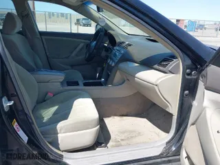 2007 Toyota Camry CE with VIN JTNBE46K773061294, listed as a IAAI auction lot 41986525 with 212,516 mi miles. Bid and sale history available at carsss.com. Image 5.