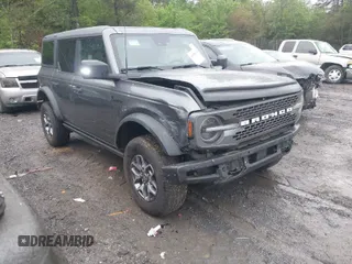 2022 Ford Bronco with VIN 1FMEE5DP4NLB57124, listed as a IAAI auction lot 41899278 with 75,147 mi miles. Bid and sale history available at carsss.com. Image 1.