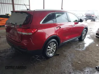 2016 Kia Sorento LX with VIN 5XYPG4A56GG150646, listed as a IAAI auction lot 42150855 with 183,648 mi miles and . Bid and sale history available at DreamBid. Image 4.