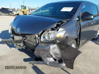 2016 Toyota Sienna L with VIN 5TDZK3DC4GS726572, listed as a IAAI auction lot 41486036 with 138,162 mi miles and . Bid and sale history available at DreamBid. Image 6.