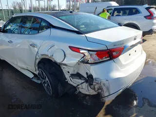 2017 Nissan Maxima SV with VIN 1N4AA6AP2HC384136, listed as a IAAI auction lot 41552763 with 89,657 mi miles and . Bid and sale history available at DreamBid. Image 19.
