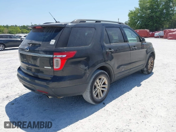2015 Ford Explorer with VIN 1FM5K7B95FGB62609, listed as a IAAI auction lot 42060885 with 129,130 mi miles and . Bid and sale history available at carsss.com. Image 4.