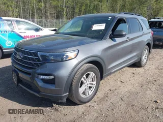 2022 Ford Explorer XLT with VIN 1FMSK7DH7NGC00976, listed as a IAAI auction lot 41938002 with 34,175 mi miles. Bid and sale history available at carsss.com. Image 2.