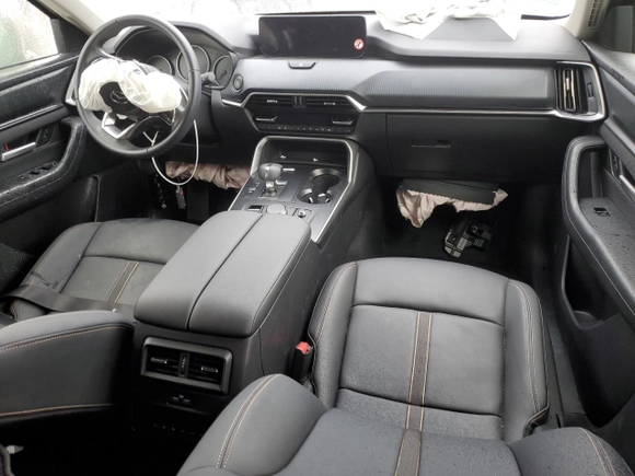 2025 Mazda CX-90 Select z VIN JM3KKAHD3S1200651, wystawiony jako Copart lot #44179495 z przebiegiem Nie podano mil oraz Czysty tytuł • Clean title. Historia ofert i sprzedaży dostępna na DreamBid. Obrazek 8.