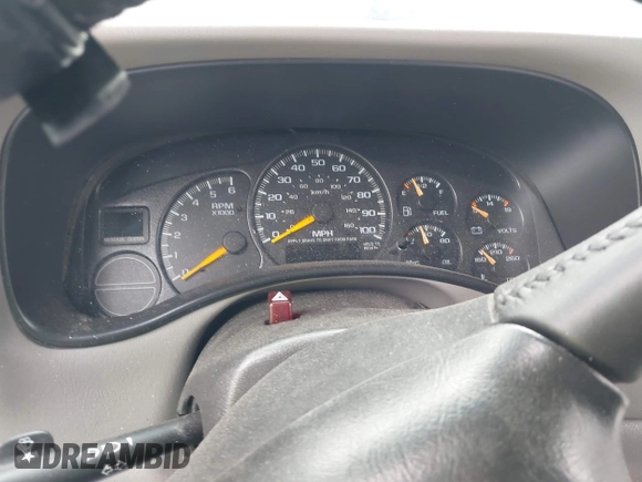 2000 Chevrolet Silverado 1500 LS with VIN 2GCEC19T5Y1195836, listed as a IAAI auction lot 42050991 with 1 mi miles. Bid and sale history available at carsss.com. Image 7.