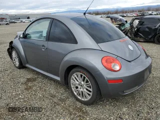 2007 Volkswagen New Beetle Coupe with VIN 3VWRG31C47M502088, listed as a Copart auction lot 44153695 with 80,015 mi miles and Salvage Title. Bid and sale history available at carsss.com. Image 2.