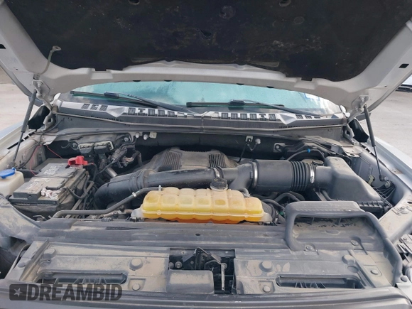 2017 Ford F-150 Raptor with VIN 1FTFW1RG2HFC86389, listed as a IAAI auction lot 41292759 with Not Provided miles and . Bid and sale history available at carsss.com. Image 10.