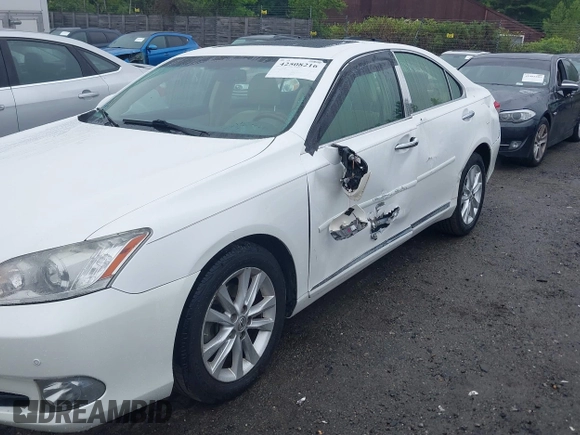 2012 Lexus ES 330 z VIN JTHBK1EG6C2490871, wystawiony jako IAAI lot #42508216 z przebiegiem 131 468 mil mil oraz . Historia ofert i sprzedaży dostępna na DreamBid. Obrazek 6.