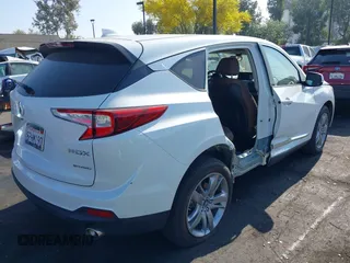 2020 Acura RDX Advance with VIN 5J8TC2H72LL031272, listed as a IAAI auction lot 42430222 with 70,648 mi miles and . Bid and sale history available at DreamBid. Image 4.