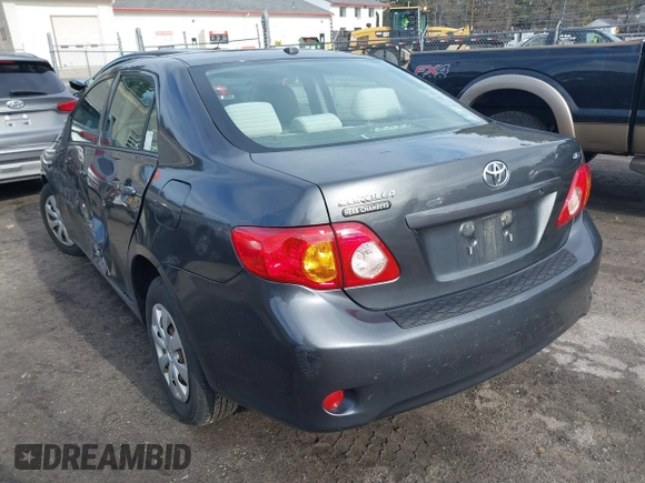 2009 Toyota Corolla z VIN 1NXBU40E19Z033512, wystawiony jako IAAI lot #41810775 z przebiegiem 101 752 mil mil oraz . Historia ofert i sprzedaży dostępna na DreamBid. Obrazek 3.