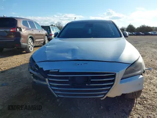 2015 Hyundai Genesis 5.0L with VIN KMHGN4JF2FU019625, listed as a IAAI auction lot 41809078 with 146,650 mi miles. Bid and sale history available at carsss.com. Image 11.