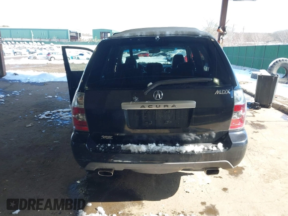 2005 Acura MDX with VIN 2HNYD18215H515153, listed as a IAAI auction lot 41538437 with 175,782 mi miles. Bid and sale history available at carsss.com. Image 16.