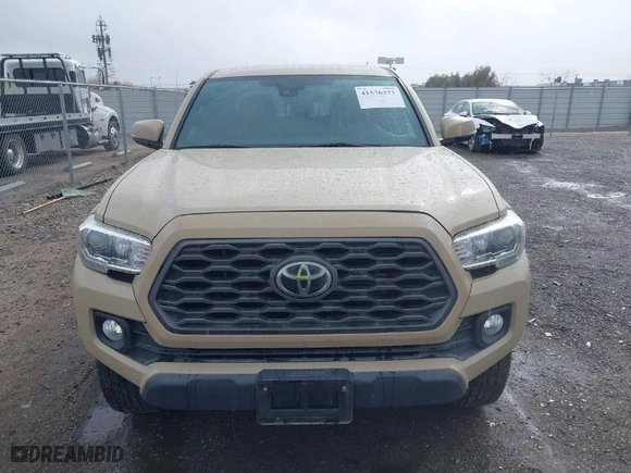 2020 Toyota Tacoma 4WD SR5 with VIN 3TMCZ5AN0LM340440, listed as a IAAI auction lot 41576373 with 98,843 mi miles. Bid and sale history available at carsss.com. Image 12.