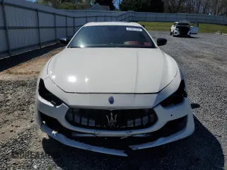 2019 Maserati Ghibli с VIN ZAM57XSA5K1335540, выставлен на аукционе Copart как лот 41641315 с пробегом 51 273 миль миль и Списание • Salvage title. История ставок и продаж доступна на DreamBid. Изображение 5.