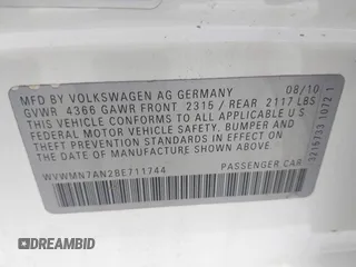 2011 Volkswagen CC Sport z VIN WVWMN7AN2BE711744, wystawiony jako IAAI lot #42416773 z przebiegiem 142 029 mil mil oraz . Historia ofert i sprzedaży dostępna na DreamBid. Obrazek 9.