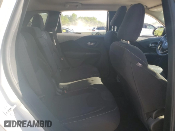 2017 Jeep Cherokee Latitude z VIN 1C4PJMCB6HW531633, wystawiony jako Copart lot #56921655 z przebiegiem 99 850 mil mil oraz Szkoda całkowita • Salvage title. Historia ofert i sprzedaży dostępna na DreamBid. Obrazek 11.