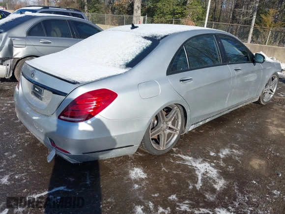 2015 Mercedes-Benz S-Class S 550 with VIN WDDUG8CB6FA069003, listed as a IAAI auction lot 41366424 with 61,856 mi miles. Bid and sale history available at carsss.com. Image 4.