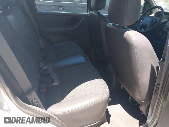 2002 Ford Escape XLS Choice with VIN 1FMYU02132KA46180, listed as a IAAI auction lot 42562178 with 225,404 mi miles and . Bid and sale history available at DreamBid. Image 8.