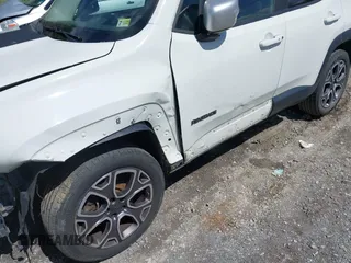 2015 Jeep Renegade Limited with VIN ZACCJBDT0FPB56326, listed as a IAAI auction lot 41964847 with 173,844 mi miles and . Bid and sale history available at DreamBid. Image 17.