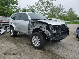 2017 Lexus GX 460 z VIN JTJBM7FX5H5168660, wystawiony jako Copart lot #55410675 z przebiegiem 128 599 mil mil oraz Szkoda całkowita • Salvage title. Historia ofert i sprzedaży dostępna na DreamBid. Obrazek 14.