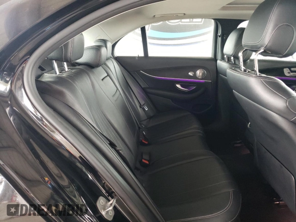 2017 Mercedes-Benz E 300 Luxury with VIN WDDZF4JB9HA067009, listed as a Copart auction lot 60285755 with 81,776 mi miles and Salvage title. Bid and sale history available at DreamBid. Image 10.