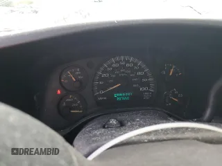 2003 Chevrolet Express Passenger with VIN 1GAHG39UX31231081, listed as a Copart auction lot 62132445 with 207,650 mi miles and Salvage title. Bid and sale history available at DreamBid. Image 9.