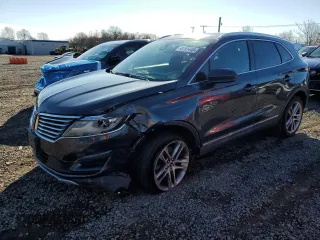 2015 Lincoln MKC with VIN 5LMTJ2AH0FUJ10888, listed as a Copart auction lot 48795445 with 123,437 mi miles and Salvage Title. Bid and sale history available at carsss.com. Image 1.
