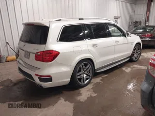 2015 Mercedes-Benz GL-Class GL 63 AMG with VIN 4JGDF7EE8FA448000, listed as a IAAI auction lot 41299617 with 124,456 mi miles. Bid and sale history available at carsss.com. Image 4.