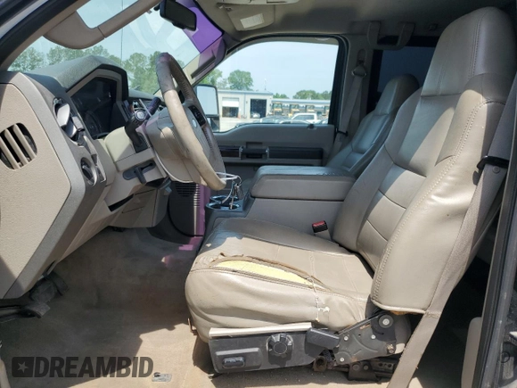 2008 Ford F-250 XL с VIN 1FTSW21R58ED59553, выставлен на аукционе Copart как лот 56747495 с пробегом 228 170 миль миль и Списание • Salvage title. История ставок и продаж доступна на DreamBid. Изображение 7.