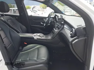 2018 Mercedes-Benz GLC 300 with VIN WDC0G4JB6JV112710, listed as a IAAI auction lot 42253994 with 82,430 mi miles and . Bid and sale history available at DreamBid. Image 5.