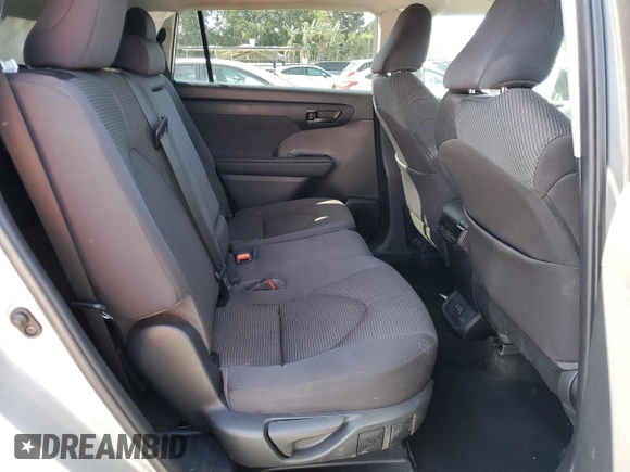 2022 Toyota Highlander LE with VIN 5TDBZRBH2NS183959, listed as a Copart auction lot 49261773 with 38,555 mi miles and . Bid and sale history available at DreamBid. Image 11.