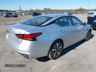 2021 Nissan Altima SV with VIN 1N4BL4DV1MN417140, listed as a IAAI auction lot 40694796 with 49,159 mi miles and . Bid and sale history available at carsss.com. Image 4.