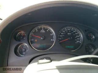 2007 Chevrolet Avalanche LT w/1LT with VIN 3GNEK12347G100855, listed as a Copart auction lot 64149924 with 203,929 mi miles and Salvage Title. Bid and sale history available at carsss.com. Image 9.