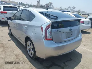 2013 Toyota Prius One with VIN JTDKN3DU9D1647991, listed as a IAAI auction lot 42188530 with 221,732 mi miles and . Bid and sale history available at DreamBid. Image 3.